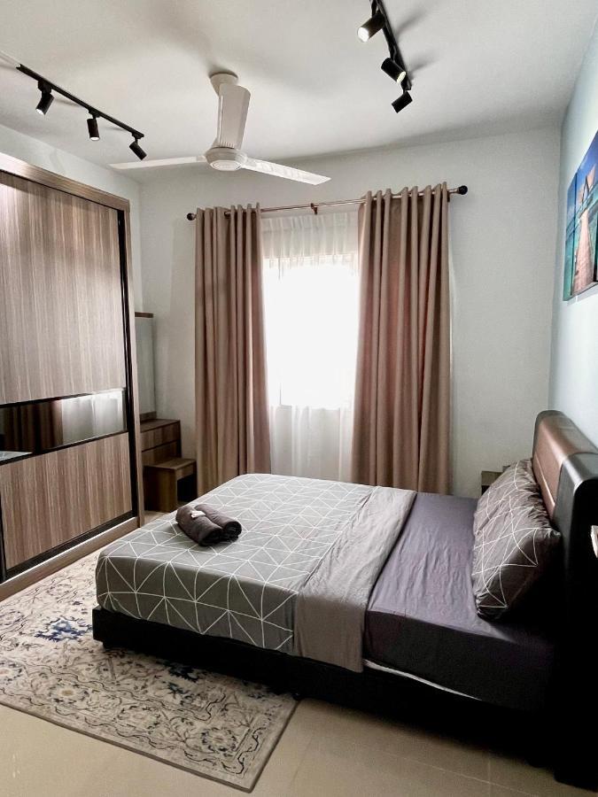 Apartment In Ladang Tok Pelam Kuala Terengganu Exteriör bild