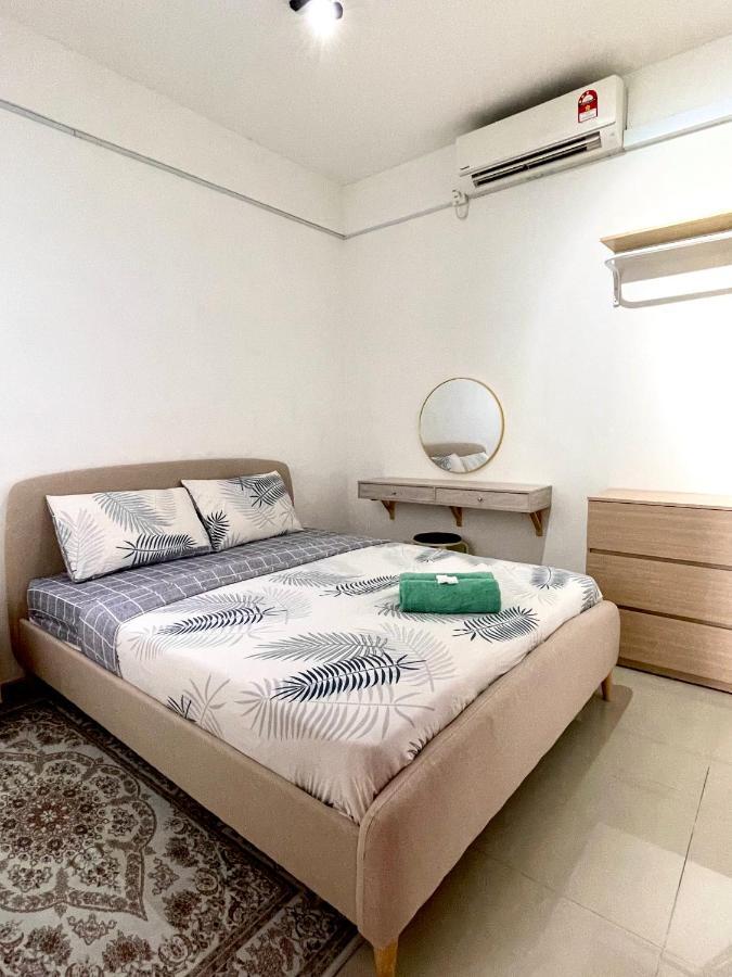 Apartment In Ladang Tok Pelam Kuala Terengganu Exteriör bild